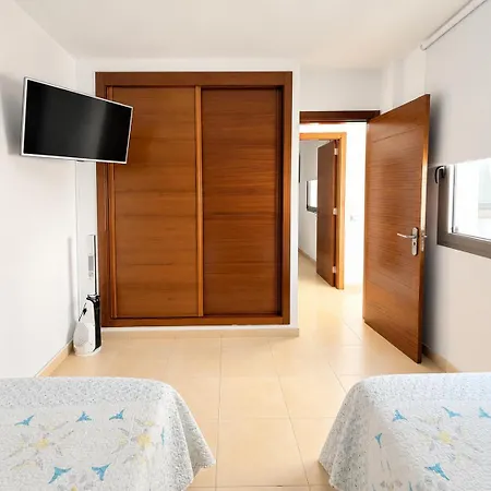Muelle Deportivo Apartment *