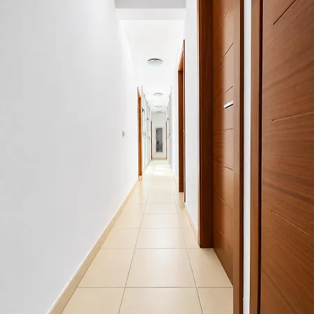 Muelle Deportivo Apartment *