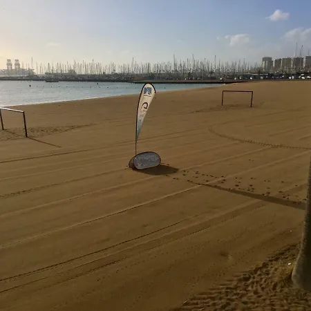 Muelle Deportivo * لاس بالماس دي غران كاناريا